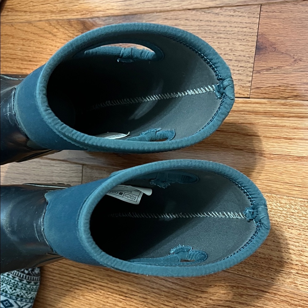 Kids Waterproof winter Black Boots - Picture 5 of 6